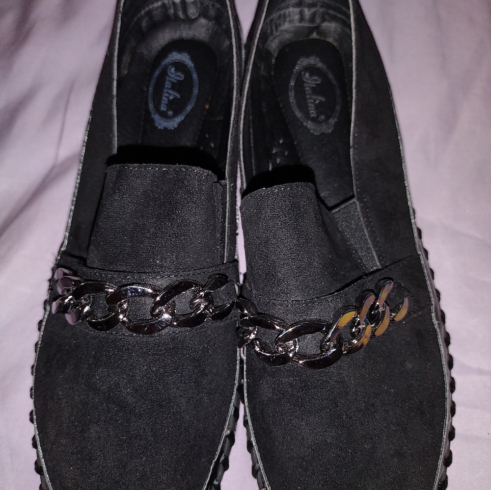Size 10 Women's Shoes Silver Buckle Brand New Never Worn